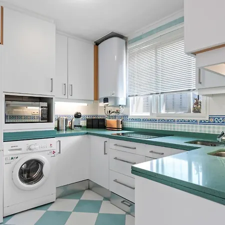 Stunning 3 Floor House In Costa Del Golf מארבלה