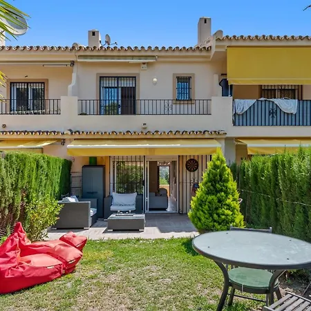 בית נופש Stunning 3 Floor House In Costa Del Golf מארבלה